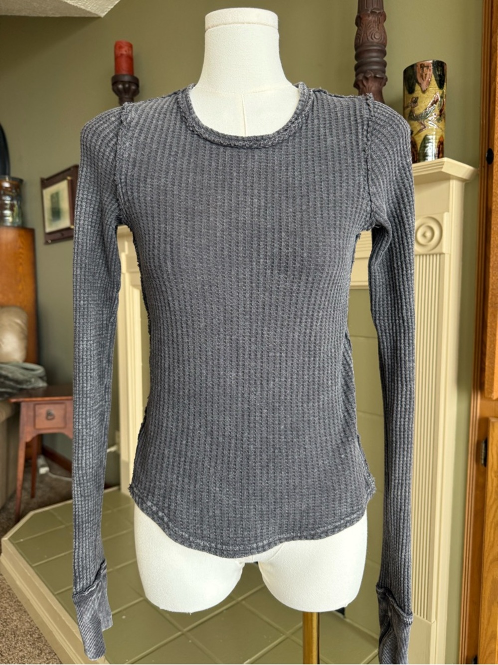 Free People We The Free Roll With It Thermal Top w/Thumbholes-Faded Black-XS